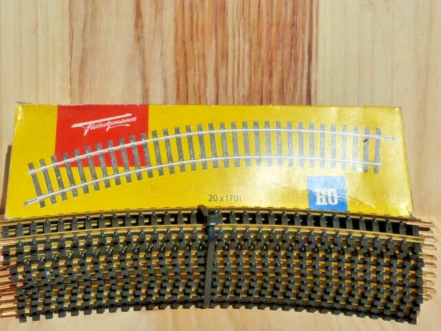 Rail Courbe R4 | 481.2mm 30° ROCOLINE 42524 | HO Code 83