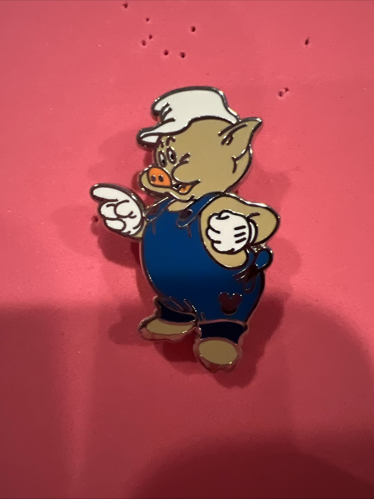 Disneyland Resort 2019 Hidden Mickey Pin - The Three Little Pigs Practical Pig 