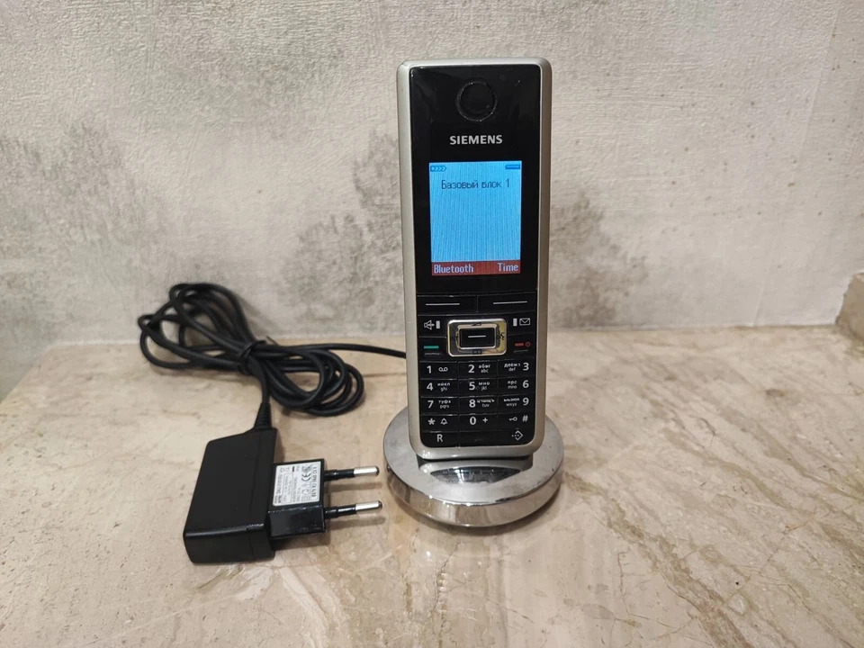 Siemens Gigaset SL56 handset with charging station 3pcs + Base station SL560 - Image 2 of 4