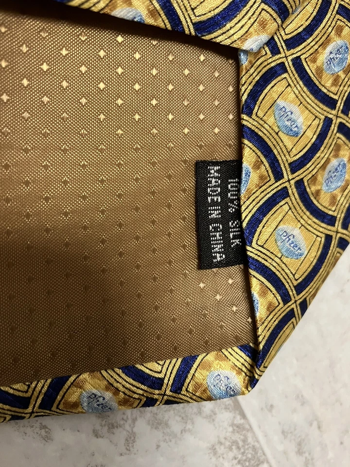 PFIZER VIAGRA PEQUEÑA PASTILLA AZUL PATRÓN SEDA CORBATA CUELLO CORBATA MÉDICO DROGA REP Foto 4 de 4