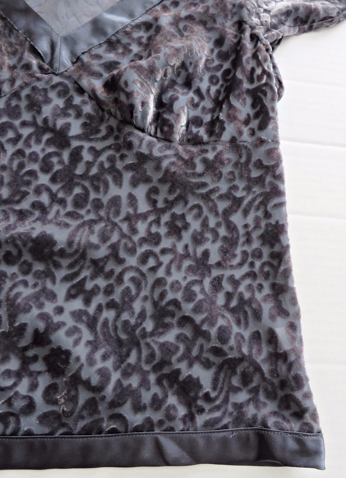 DAISY FUENTES MODA Gray Sheer Velvet Satin Lace Blouse Shirt Top Women