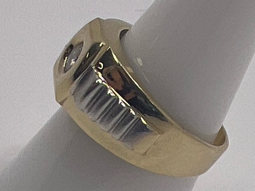 10K DIAMOND SIGNET RING YELLOW AND WHITE GOLD 5.72G SIZE 10 (TDW039433) - Picture 3 of 5