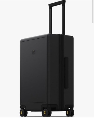 Level8 Luminous Carry-On Luggage 20  Hardside Spinner Suitcase Black