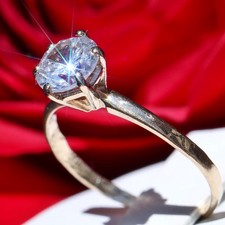 10k yellow gold engagement ring 0.90ct cubic zirconia size 7 solitaire 1.50gr