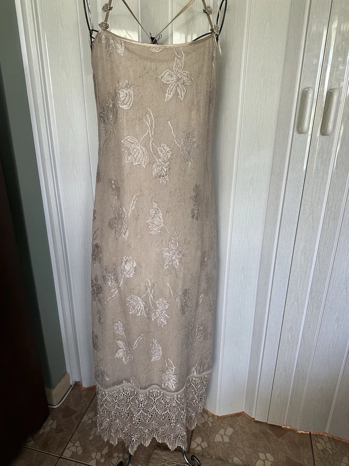 Vestido De Colección SUE Wong con Cárdigan Talla M Raro Floral Malla Rosa Borde. Correas tostadas/doradas Foto 2 de 4