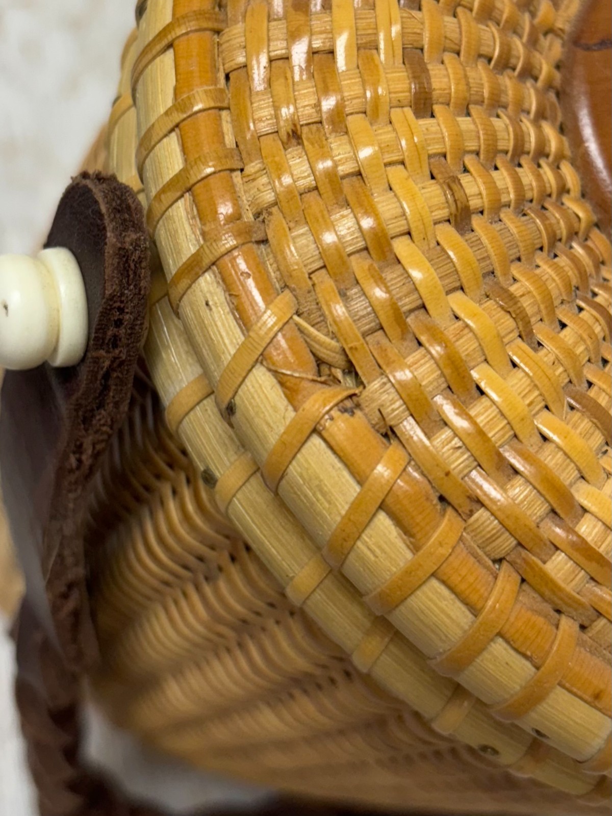 VTG Signed Kai O'Connell  1999 Nantucket Basket Purse w/Whale, Leather Strap