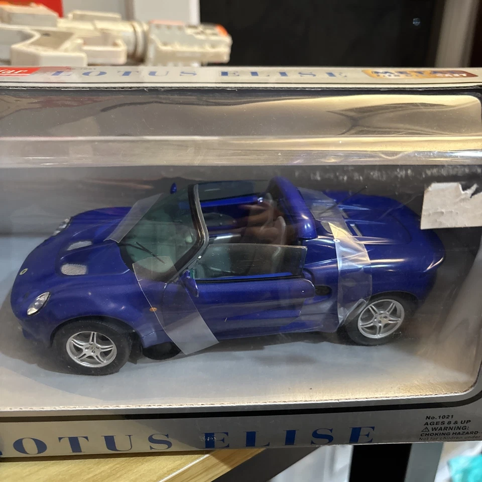 Sun Star 1/18 Scale Model Car 1031 - Lotus Elise 111S - Blue - Image 2 of 4