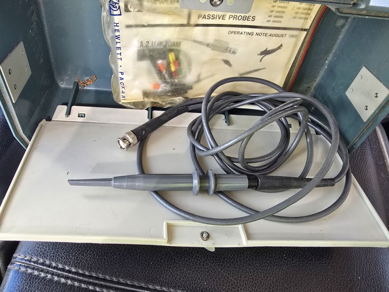 HEWLETT PACKARD  10400A MINATURE PASSIVE PROBES TEKTRONICS CASE