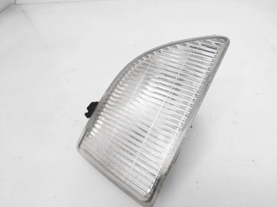 Lámpara de esquina para parachoques de pasajero delantero Lexus Sc400 1992-1994 *Marcas de desgaste* Foto 3 de 4