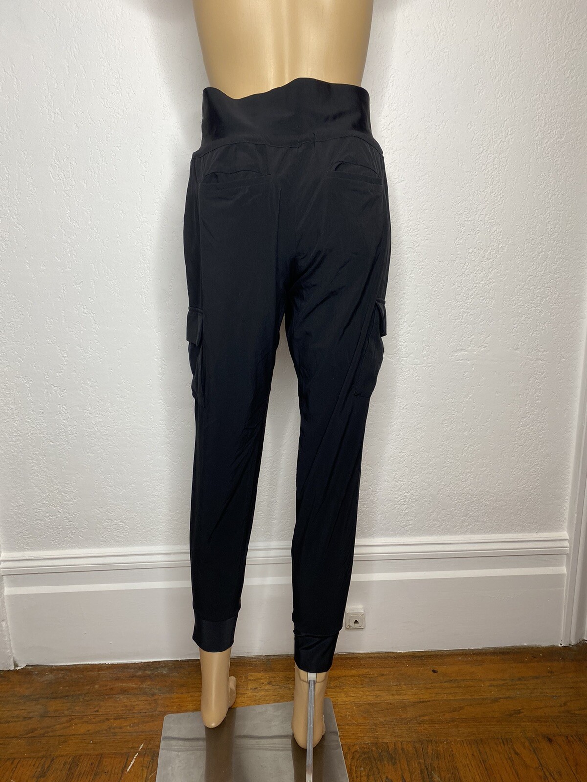 Athleta Sutton Pull On Drawstring Cargo Jogger Pa… - image 3