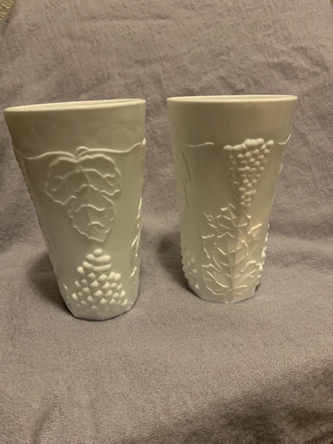 Vintage Set 2 Tall Milk Glass Drinking Cups Tumbler GRAPE & LEAF PATTERN 6”