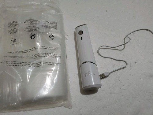 Chef Preserve Compact Vacuum Sealer for Food + 9 Reusable Vacuum Bags