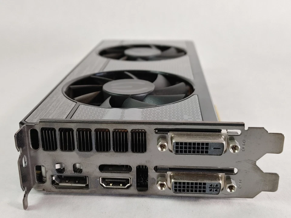 EVGA NVIDIA GeForce GTX 660 SC Signature 2 2 GB GDDR5 PCI Express 3.0 x16 Video - Image 3 of 4
