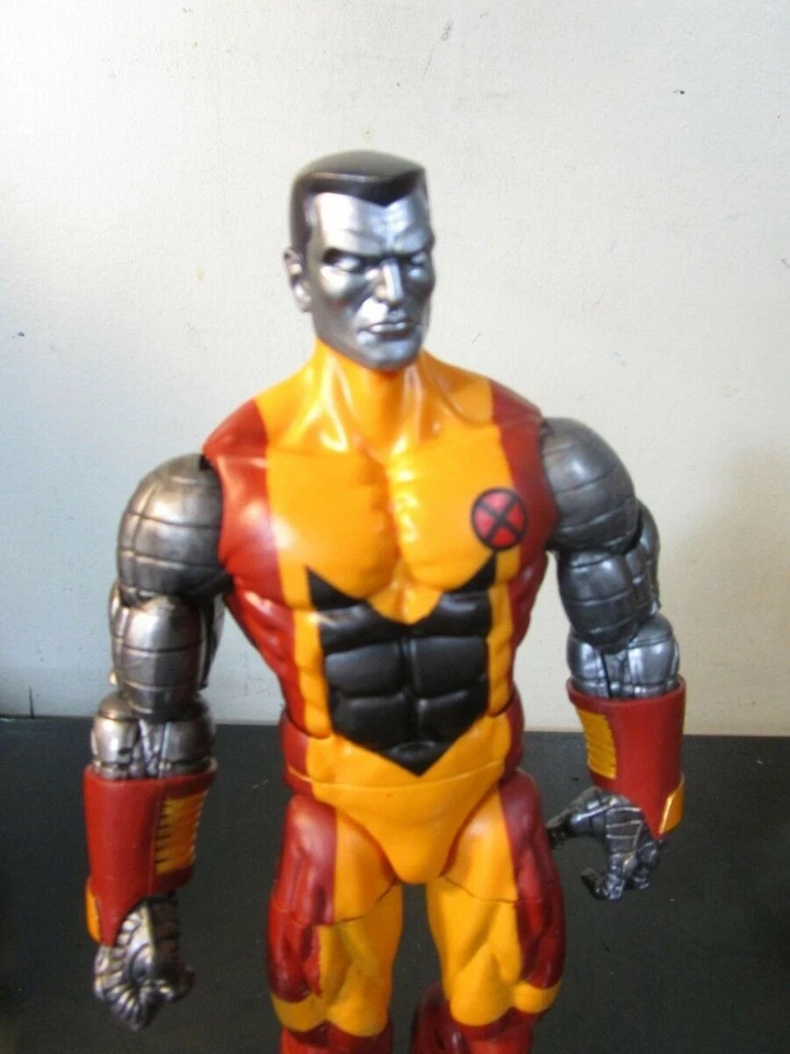 Figura de acción suelta X-Men Warlock Wave Colossus de 6 pulgadas de Marvel Legends Foto 2 de 3