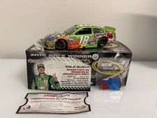 2015 Kyle Busch 18 Autographed M Ms Crispy Kentucky RW RARE 1/24 NASCAR Diecast