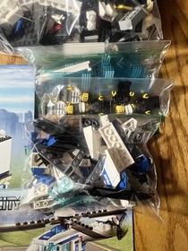 Lego City: Police Headquarters (7744) Incomplete Set + Police helicopter (7741)
