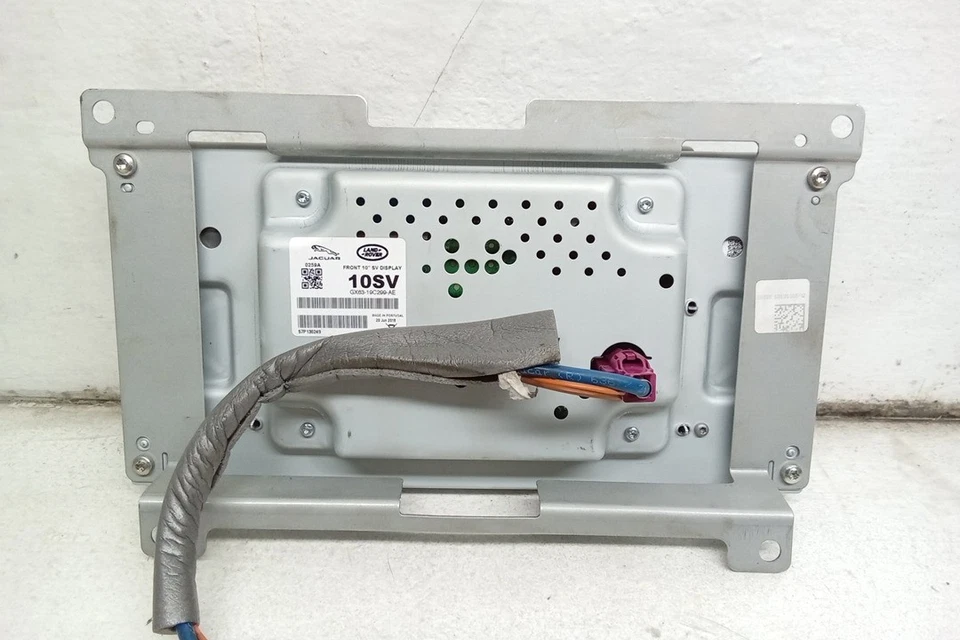 Экран информационный монтируемый на приборную панель Jaguar F-Pace экран 10.0 от оригинального производителя - Изображение 4 из 4