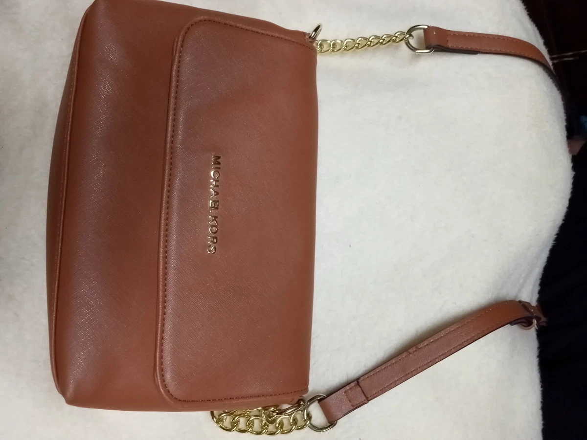 Michael Kors Gusset Daniela Saffiano Leather Crossbody Messenger Bag. New