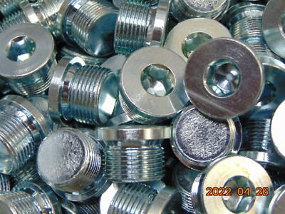 (1) M22x1.5mm Male Countersunk End Plug With Flange Internal Hex Head Socket