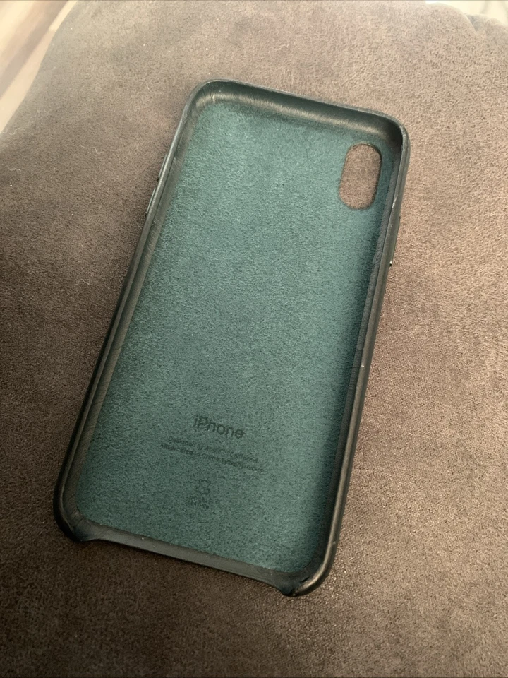 Genuine Original Apple iPhone X / XS Leather Case - Forest Green MTER2ZM/A - Image 2 of 4