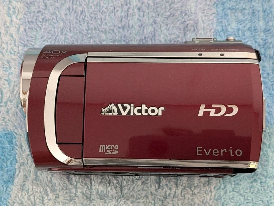 Victor Everio HDD Camcorder 40x Optical Zoom 800x Digital Zoom 28h Record Used - Image 2 of 4