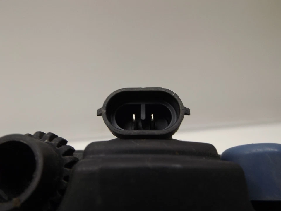 2005–2007 Ford Freestyle Front Fog Light Used OEM 4F9Z15200AA Foto 4 de 4