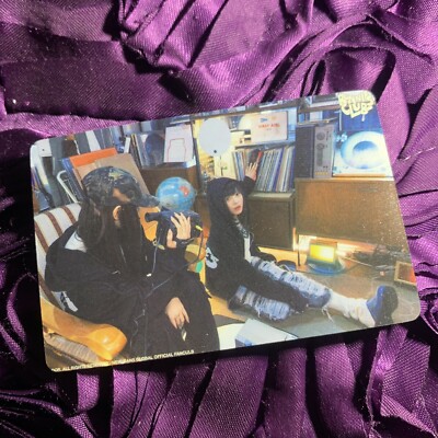 NEWJEANS PINK CLUB Edition Celeb K-POP Girl Photo Card Group Globe Hanni