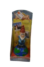 Retired Gnomads Global Trekking Gnome Tropical Vacationer  2004 - NIB
