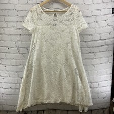 Roz And Ali Dress Womens Sz M White Lace Overlay 