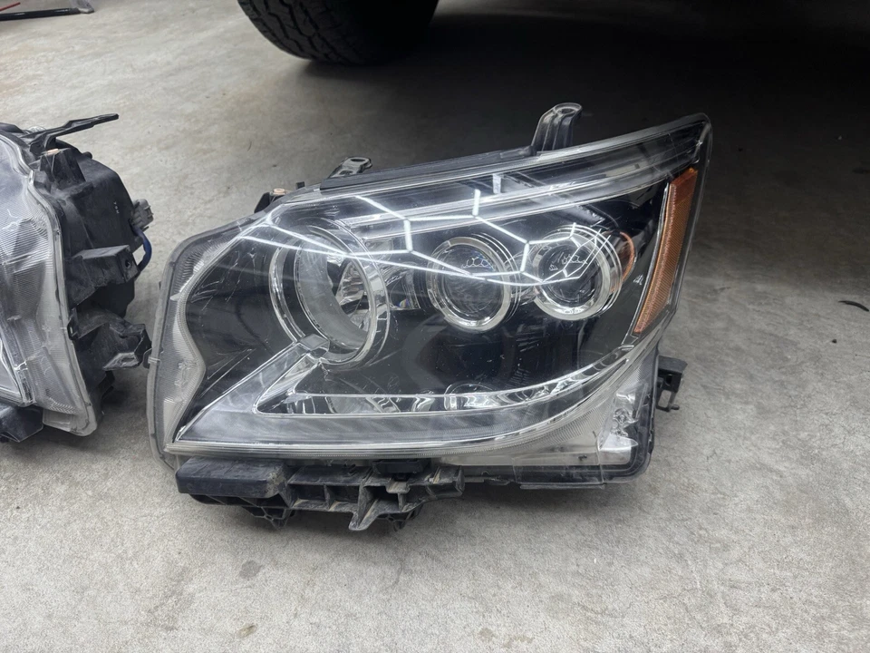 2018 Lexus GX460 Headlights Driver & Passenger  - Image 2 of 3