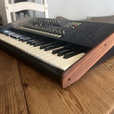 Korg MS2000 44-Key Virtual Analog Synthesizer w/ Vocoder & Arpeggiator c/w Mic