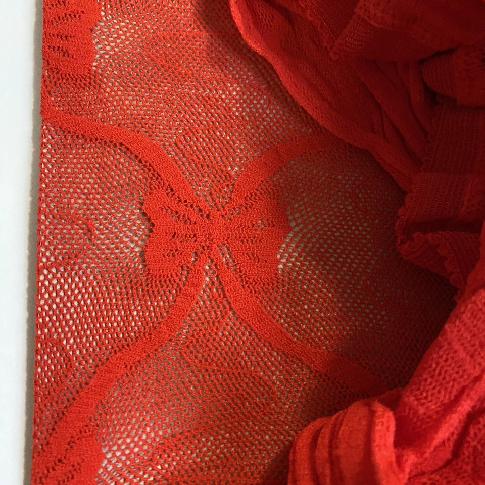 Leg Avenue Pantyhose One Size 90-165 Wt Red Lace Suspender Holiday Party NWT - Image 3 of 3