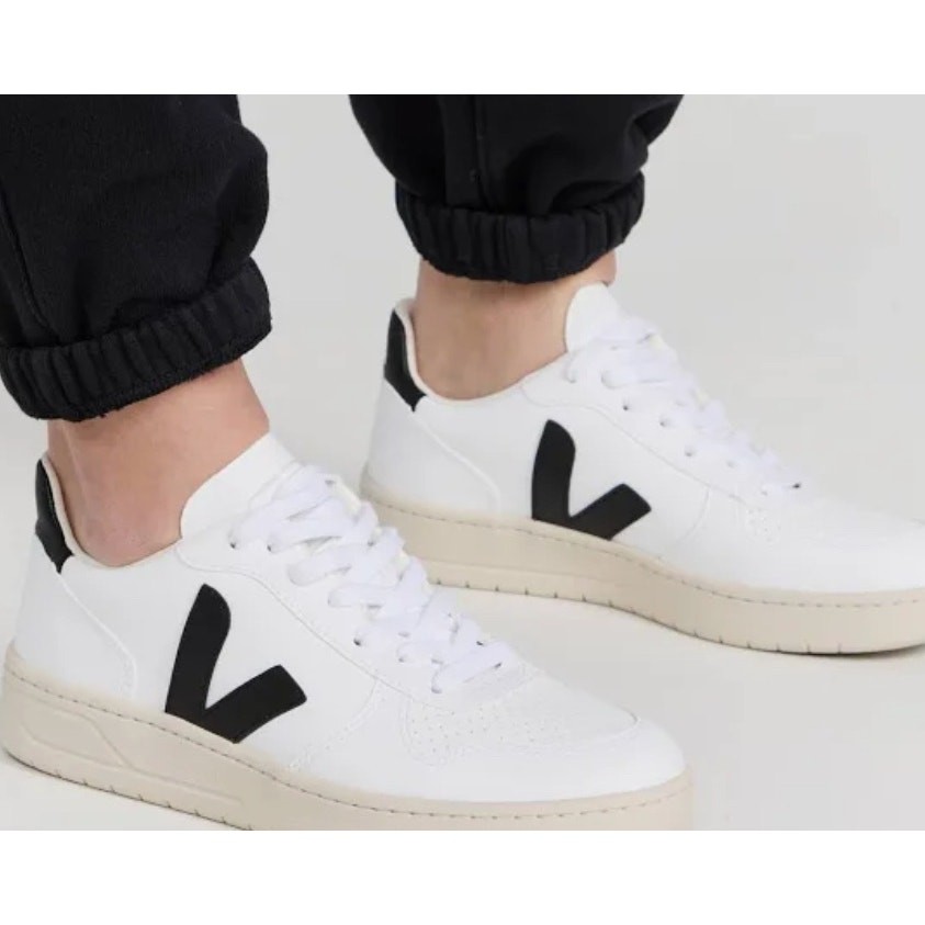 Veja V-10 Xtra White & Black Leather Sneakers Men's Size 9 Retail $160