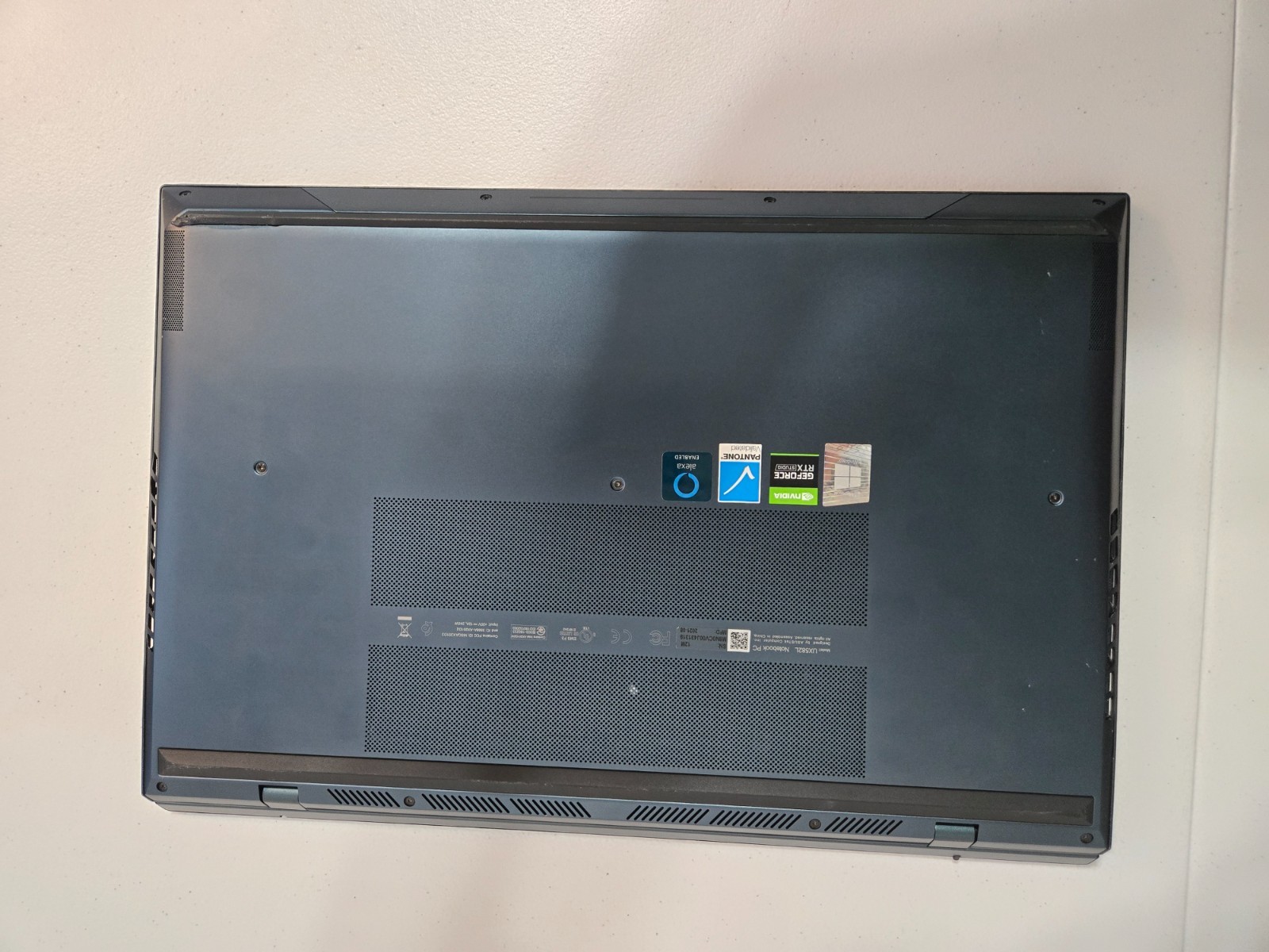 ASUS ZenBook Pro Duo, 15.6-Inch Laptop, with Intel Core i7 10th Gen., 1 TB SSD (Solid State Drive), Windows 11 Pro