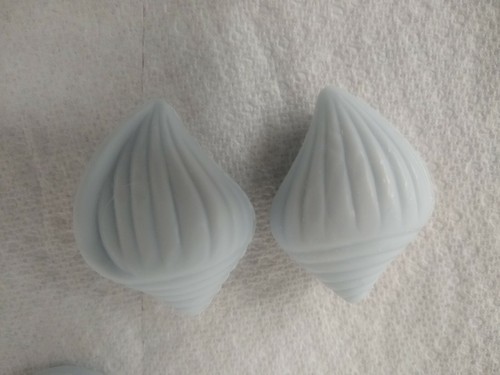 9 Assorted Light Blue Sea Shells Decorative Soaps - Picture 3 of 4