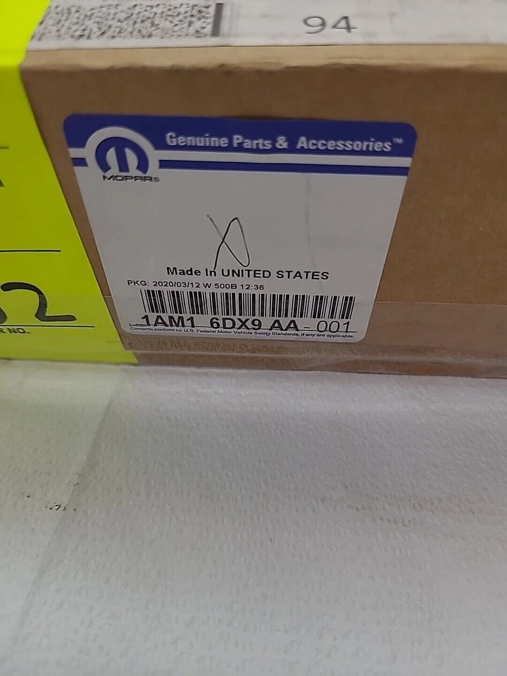 Panel MOPAR 1AM16DX9AA - Asiento trasero trasero se adapta - Ram C/V 2012-2015 y otros Foto 3 de 4