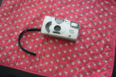 Appareil photo KODAK ADVANTIX F 300 collectionneur Pelli. plus fabriquées 1999 - Photo 1/4