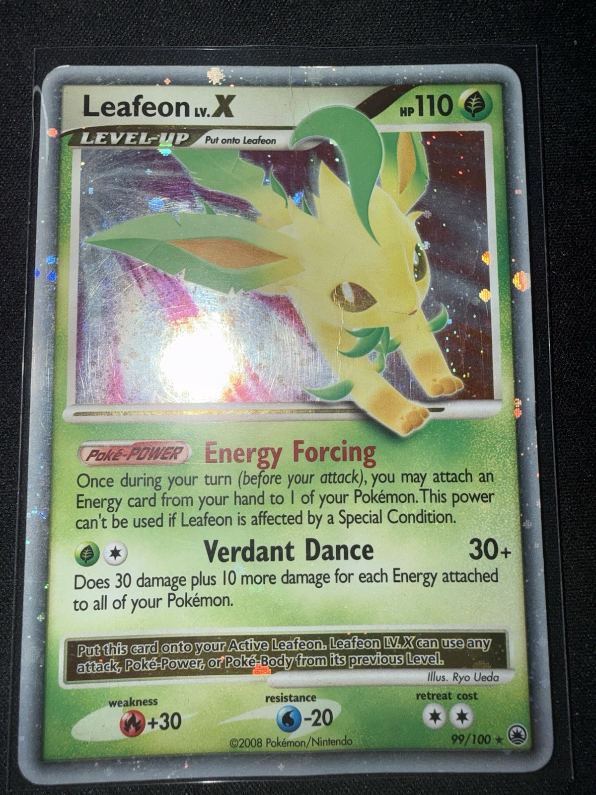 Leafeon LV.X Holo Card 99/100 Majestic Dawn Swirl Edition