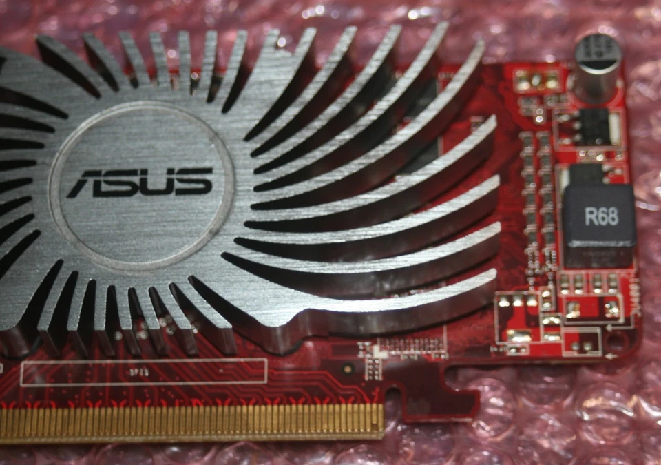 Asus Radeon HD 5450 512MB PCI-E Video Card EAH5450 SILENT/DI/512MD3 - Image 4 of 4