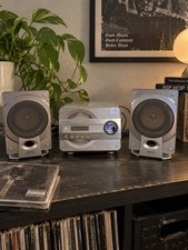 Sanyo Audio System CD Player Cassette Stereo with Speakers