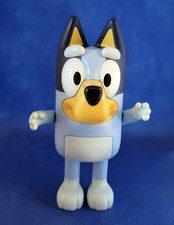 BLUEY 6" HIDE  SEEK TALKING TOY - WORKS WELL