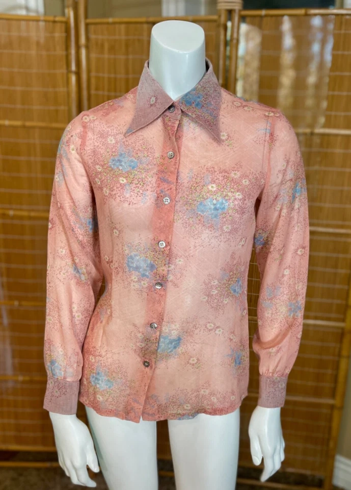 Vintage 50’s BUTTERFLY COLLAR SHIRT Women’s FRANCE Floral Pink Button Up Top - Image 2 of 4