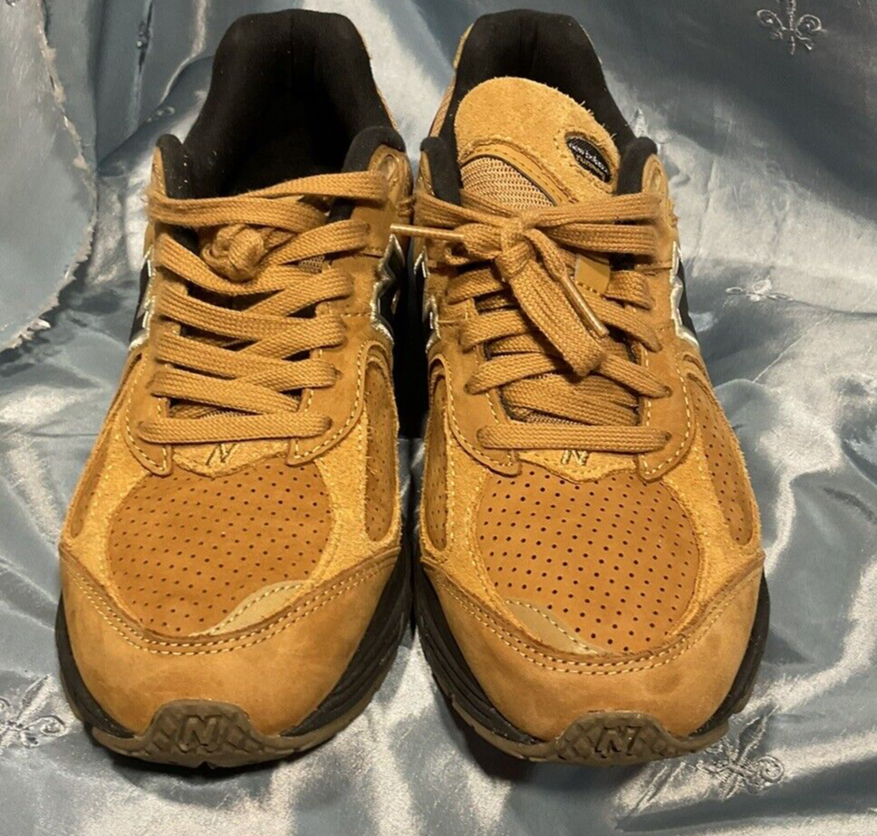 New Balance 2002R Tobacco M2002REI WOMENS 6.5 Running Shoes New Balance 2002R Tobacco M2002REI WOMENS 6.5 Running Shoes