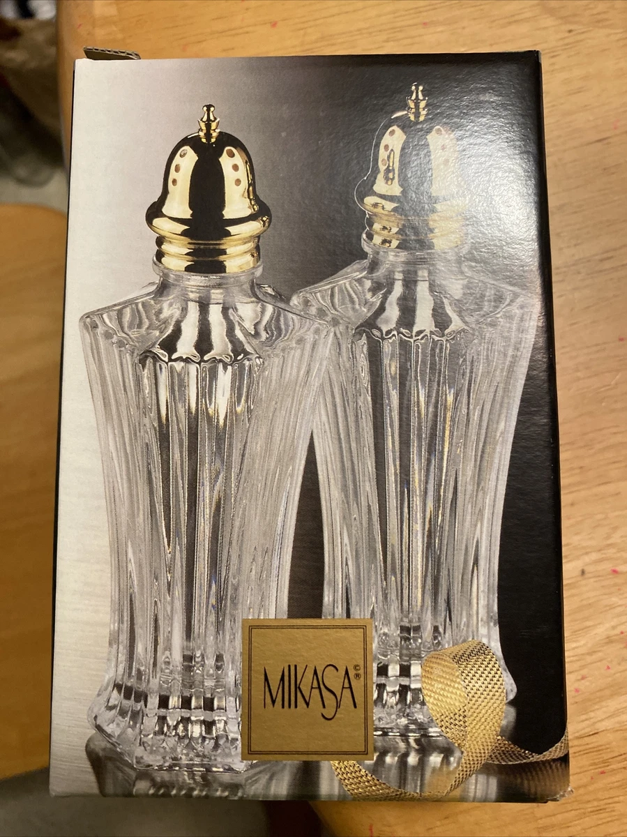 Mikasa salt best sale and pepper shakers