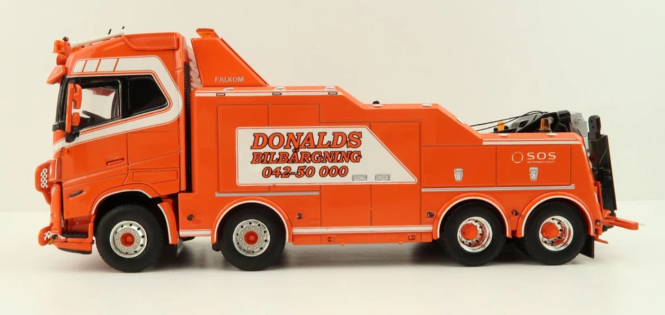 WSI 01-3872 Volvo FH5 XL 8x4 Falkom Wrecker Truck - Donald's Bilbargning - 1:50 - Image 2 of 4