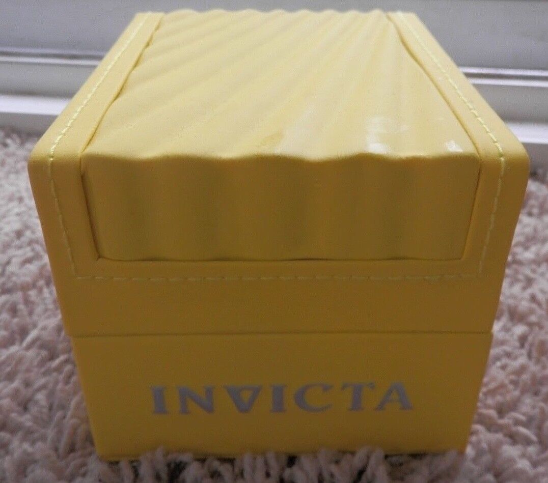 Invicta FORCE Tritnite night glow 100M Water Resistant black Invicta FORCE Tritnite night glow 100M Water Resistant black