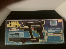 Arco toys Laser Blaster Target Game Set (  Laser Rifle From the TV Series " V")