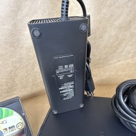 Microsoft Xbox 360 Slim 4GB  Console Base Bundle Controller Tested Matte Black