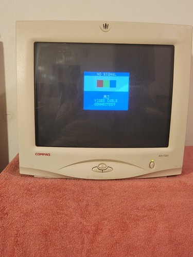 Compaq MV520 Color CRT VGA 15