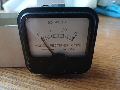 Vintage Model Rectifier D.C. Voltmeter 0-15 Volts Amperes Meter Square Face